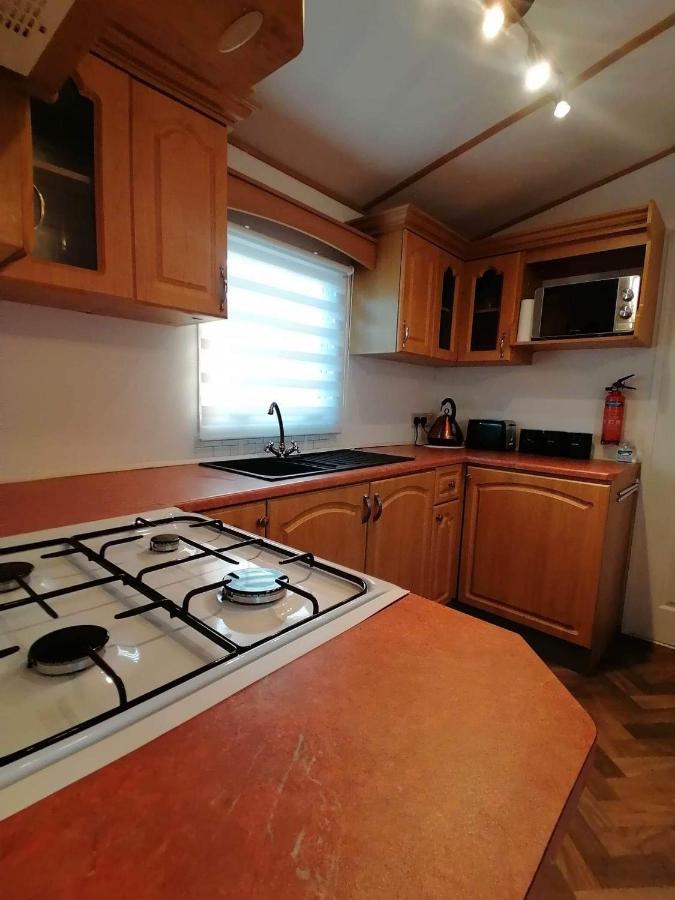 Cornwall Cornwall-chapmanswell Caravan A30 #41 Launceston