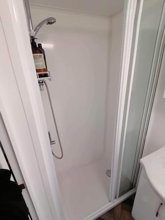 Cornwall Cornwall-chapmanswell Caravan A30 #41 Launceston